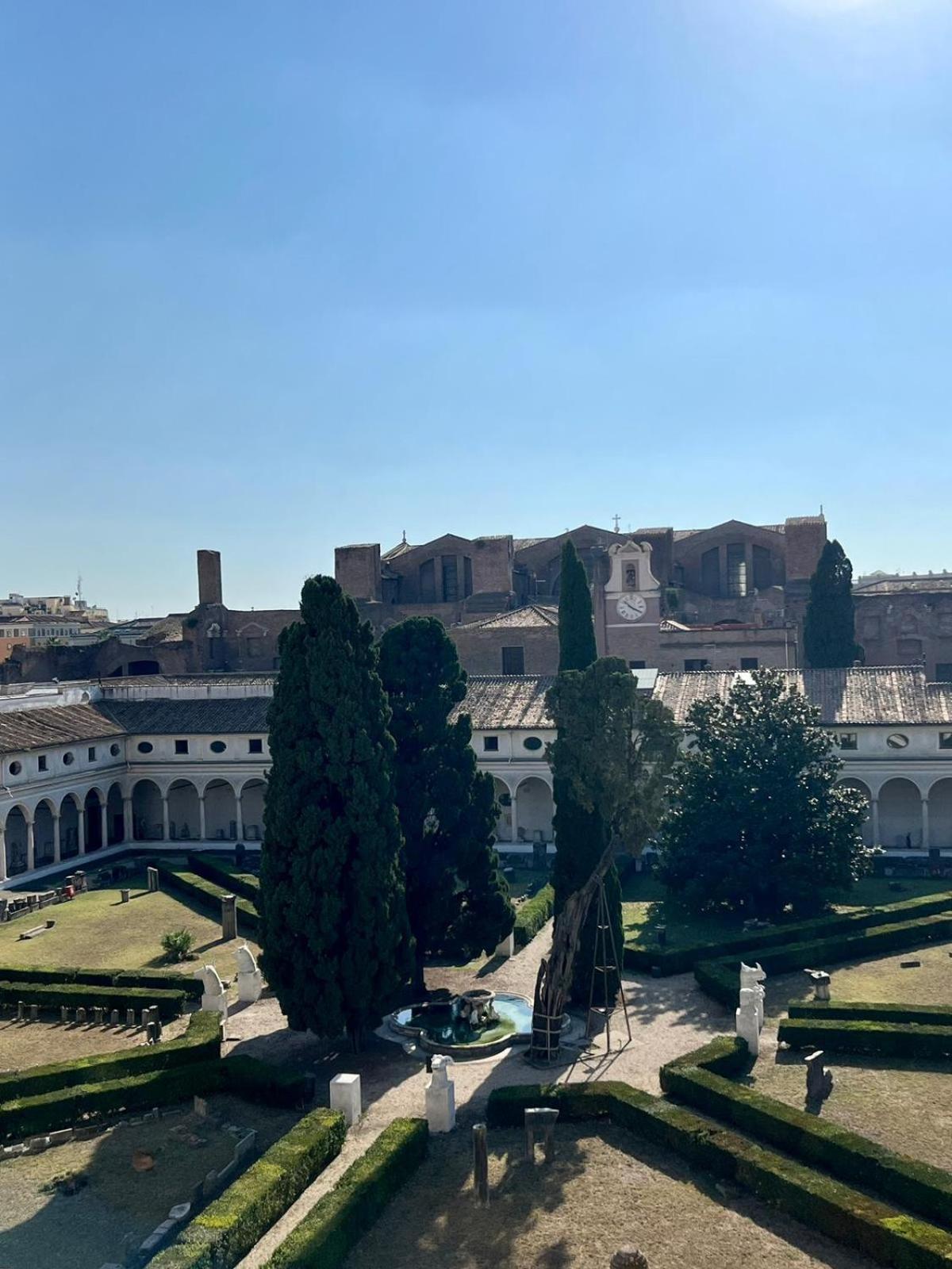 Camera X2 Con Magnifica Vista Sul Chiostro Di Michelangelo E Le Terme Di Diocleziano Roma Eksteriør bilde